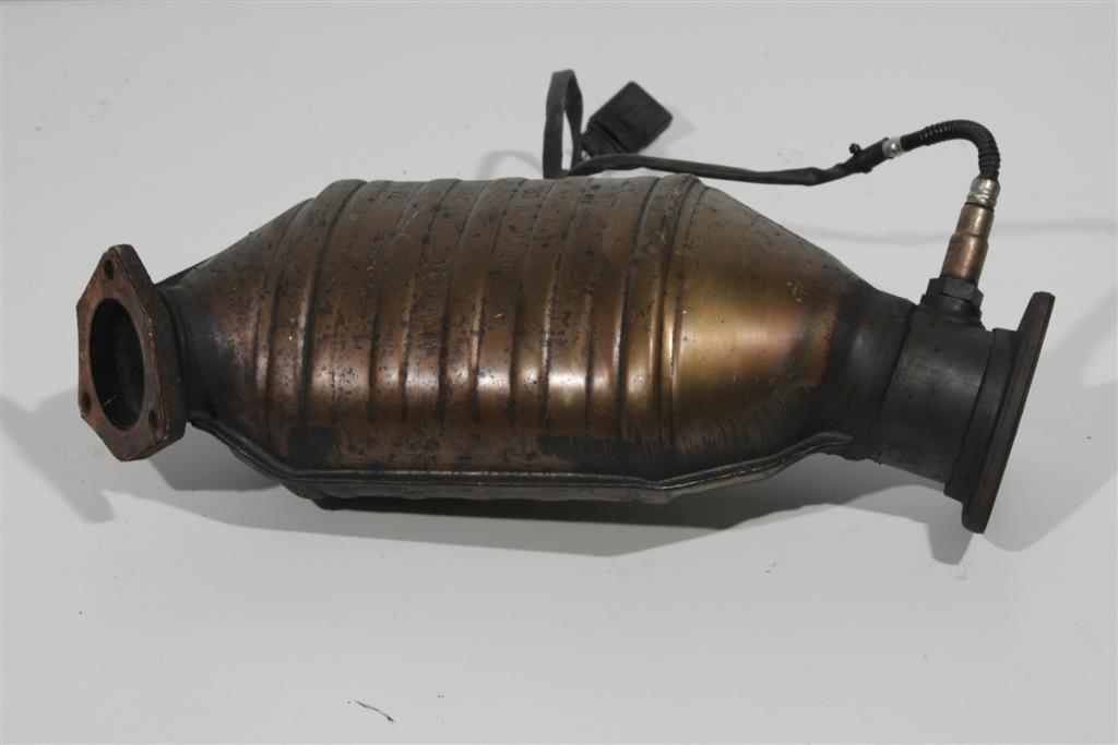 Audi/VW A4 B5/A6 4B/Passat 1.8l Turbo 150PS APU/AEB Katalysator 4B0254200AX 