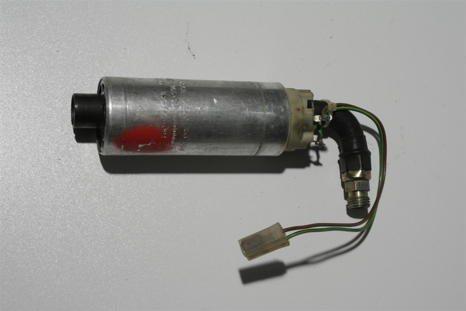 Audi/Bosch 80 B4/100/A6 C4/V8/200 Typ 44 Benzinpumpe 43mm 8A0906091G 0580453054 