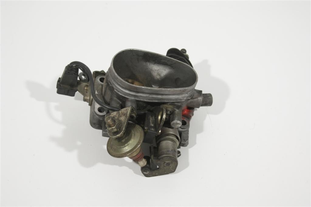 Audi 80 Typ 89 2.0l 3A Drosselklappe Schaltgetriebe 053133063F 053133063A 