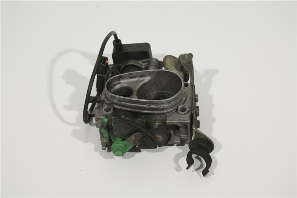 Audi 80 B4 2.0l 16V ACE Drosselklappe 053133063AQ 053133063AQ 