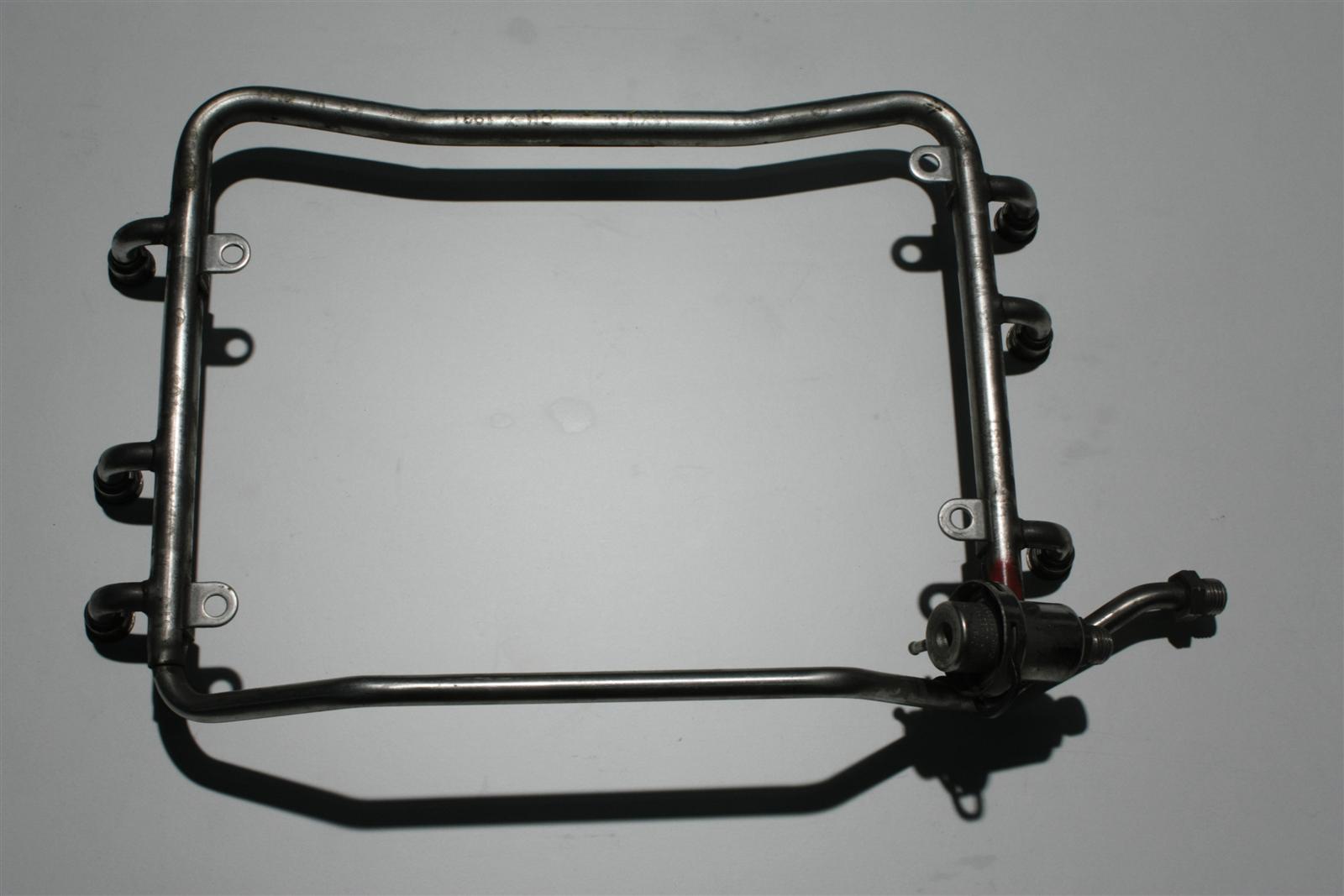 Audi 80 B4/A8 D2 2.6-2.8l 150-174PS Einspritzleiste + Benzindruckregler 