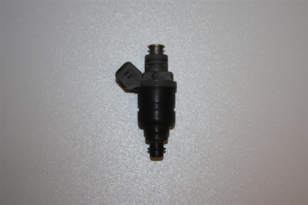 Audi A3 8L 1.8l 125PS AGN Einspritzventil 06A906031A 
