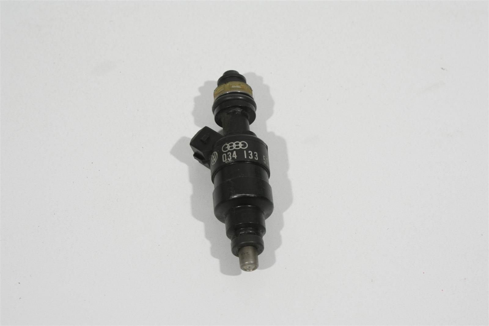 Audi 80/90 Typ 89 2.2l 170PS 7A/NM Einspritzventil 034133551E 