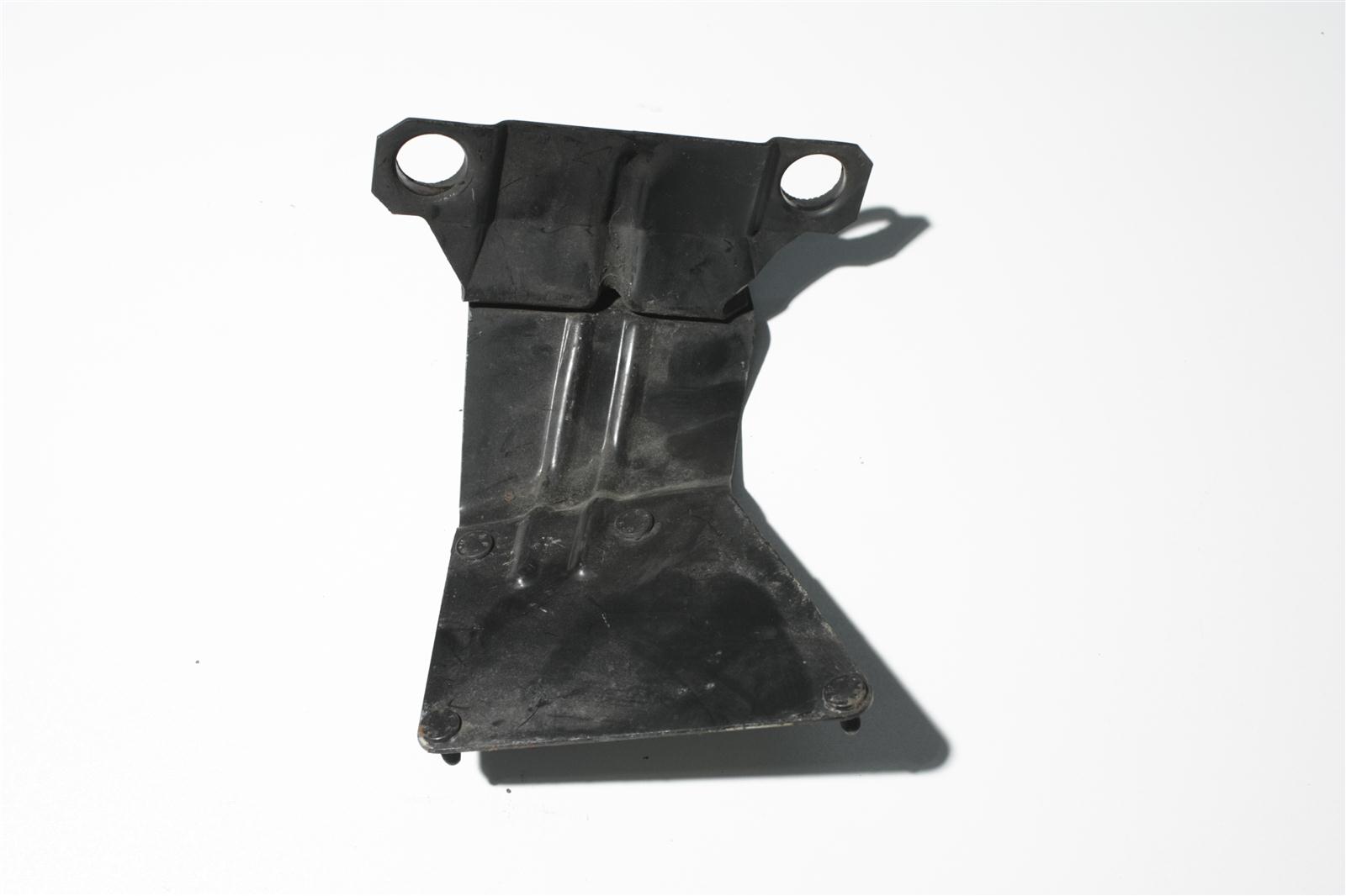 Audi 100/A6 C4 2.5 TDI AAT/AEL Halter Ladeluftkühler 4A0145812B & 4A0145813A 