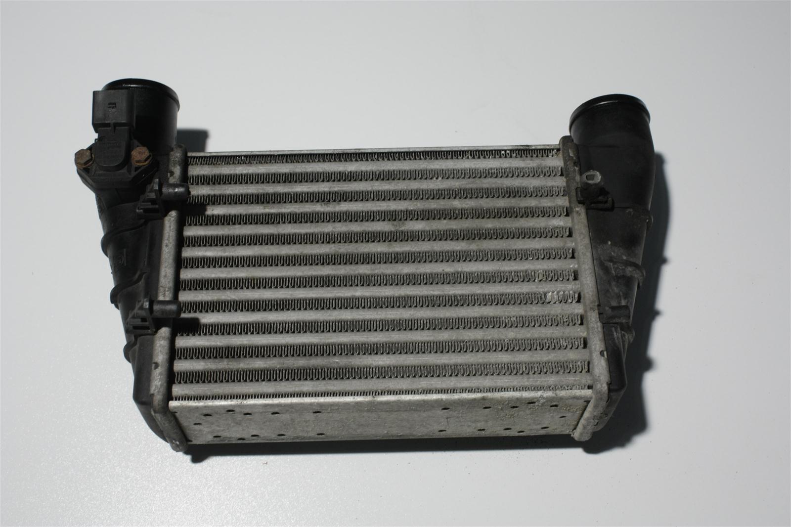 Audi A4 B5/A6 4B 1.8 Turbo/1.9 TDI Ladeluftkühler 058145805G 058145805B 