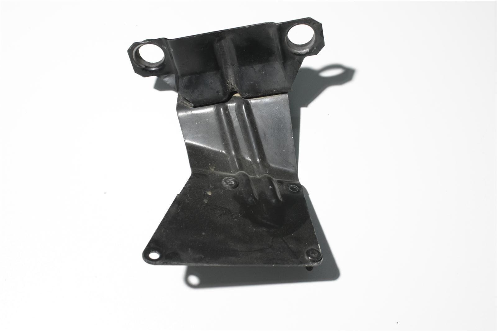 Audi S4/S6 C4 AAN Halter Ladeluftkühler 4A0145812A & 4A0145813 
