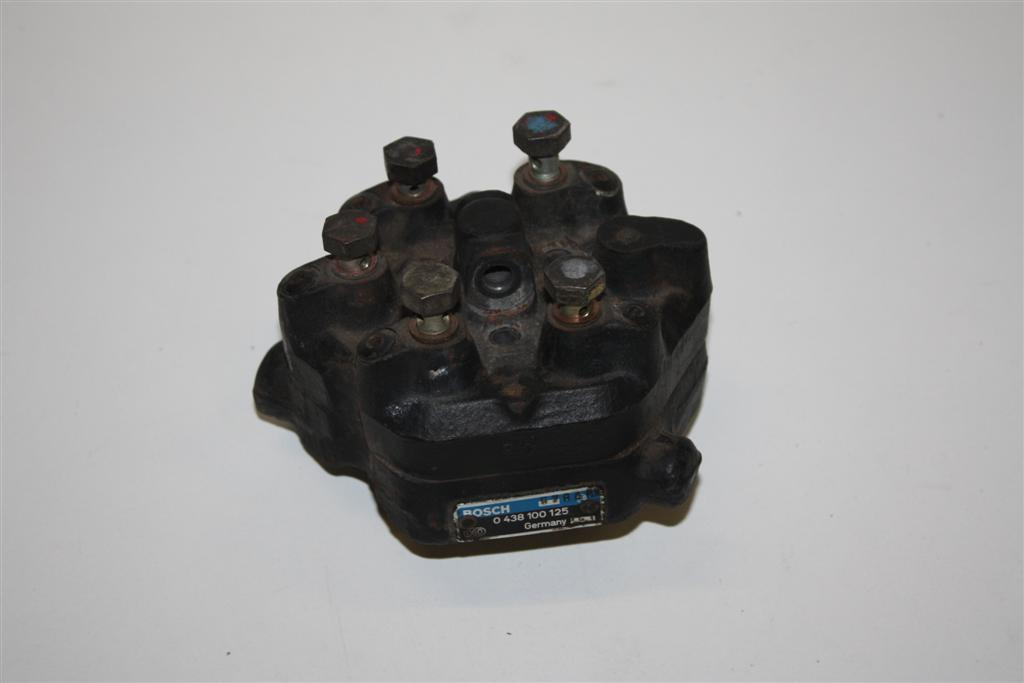 Audi 80/90 Typ 81/85/100/200 Typ 44 2.0l/2.23l 113/137PS JS/KVWC/HX/KU/SL/KP/ Mengenteiler 