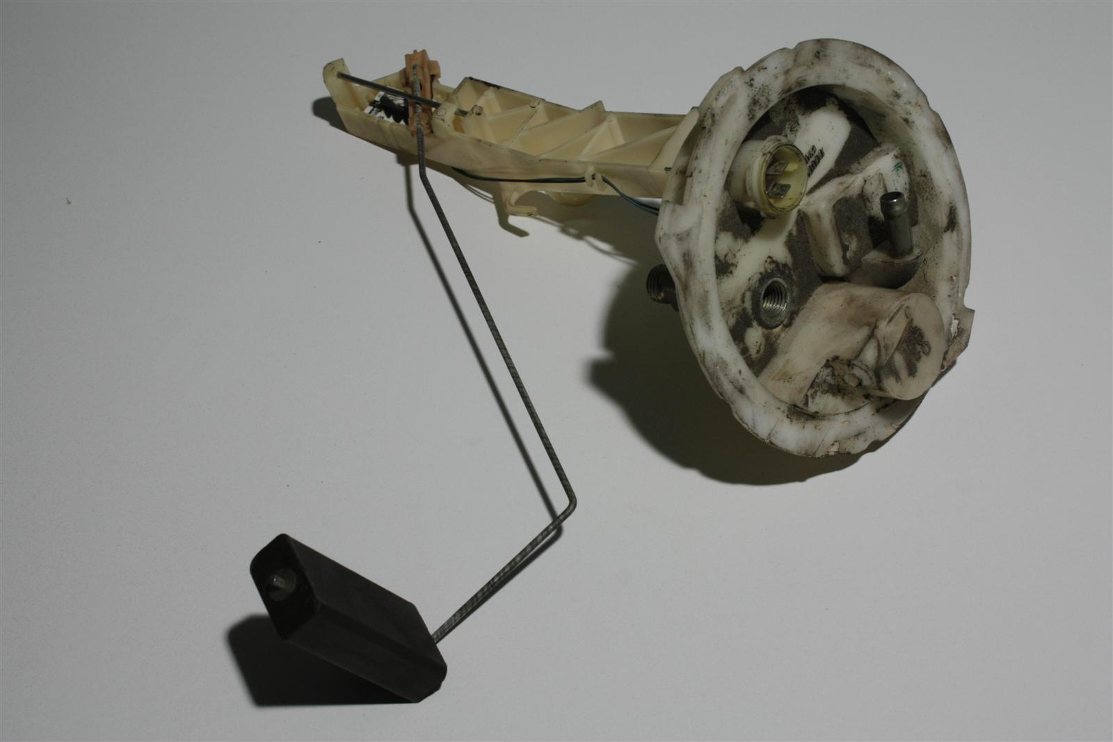 Audi 100/200 Typ 44 Tankgeber 443919049P 