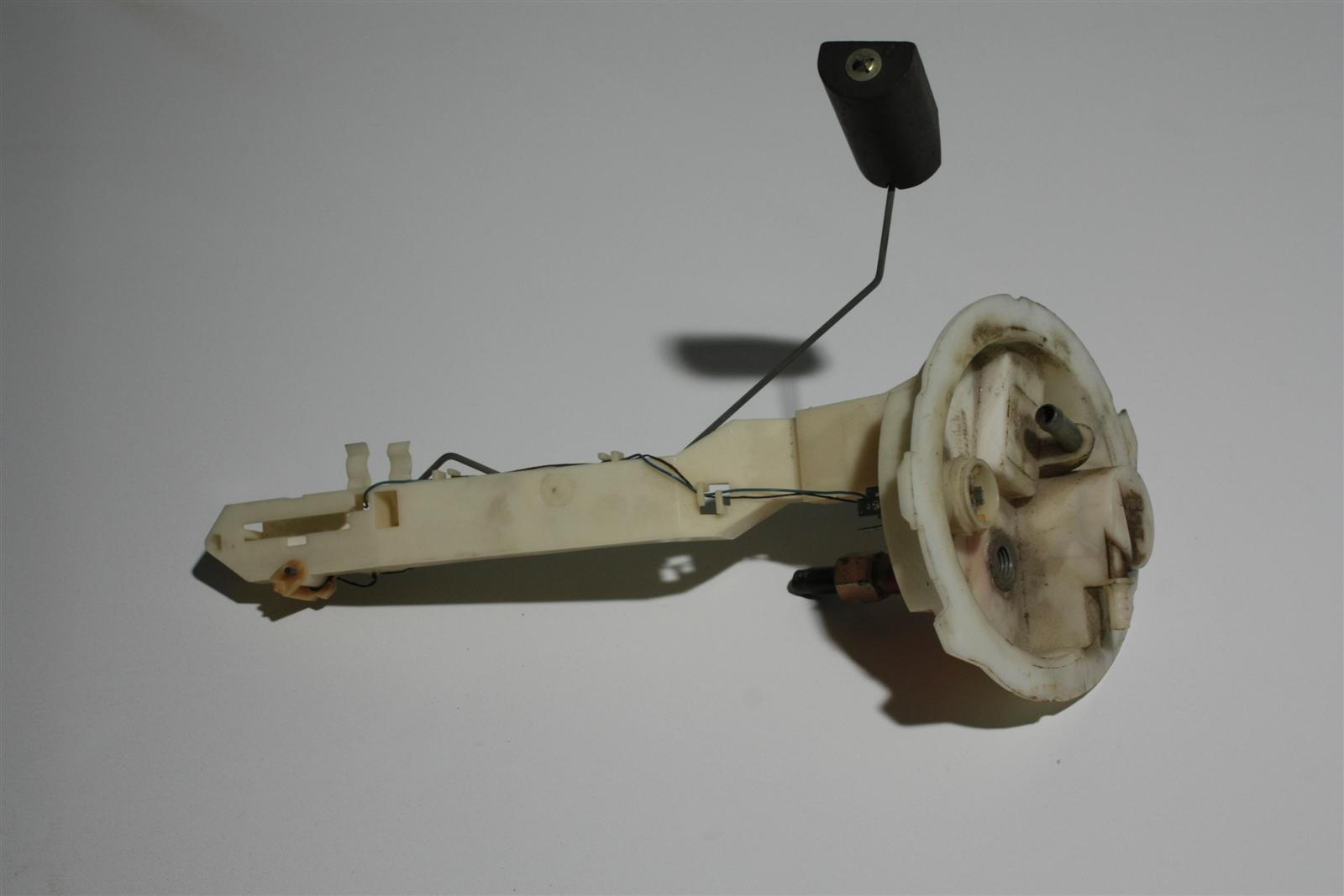 Audi 100/200 Typ 44/V8 Quattro Tankgeber 443919049AA 