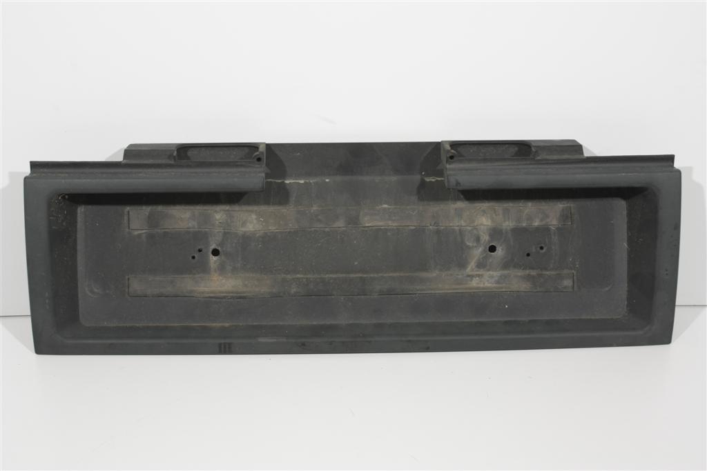 Audi 100 C4 Avant Kennzeichenblende Plastik schwarz  4A9853465 
