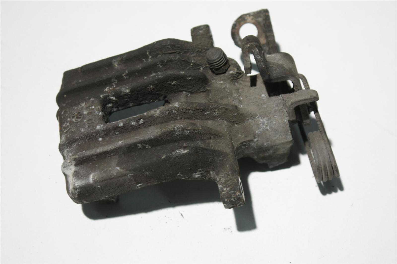 Audi/VW A4 B5/A6 4B/Passat Bremssattel Hinten Links 8E0615423 