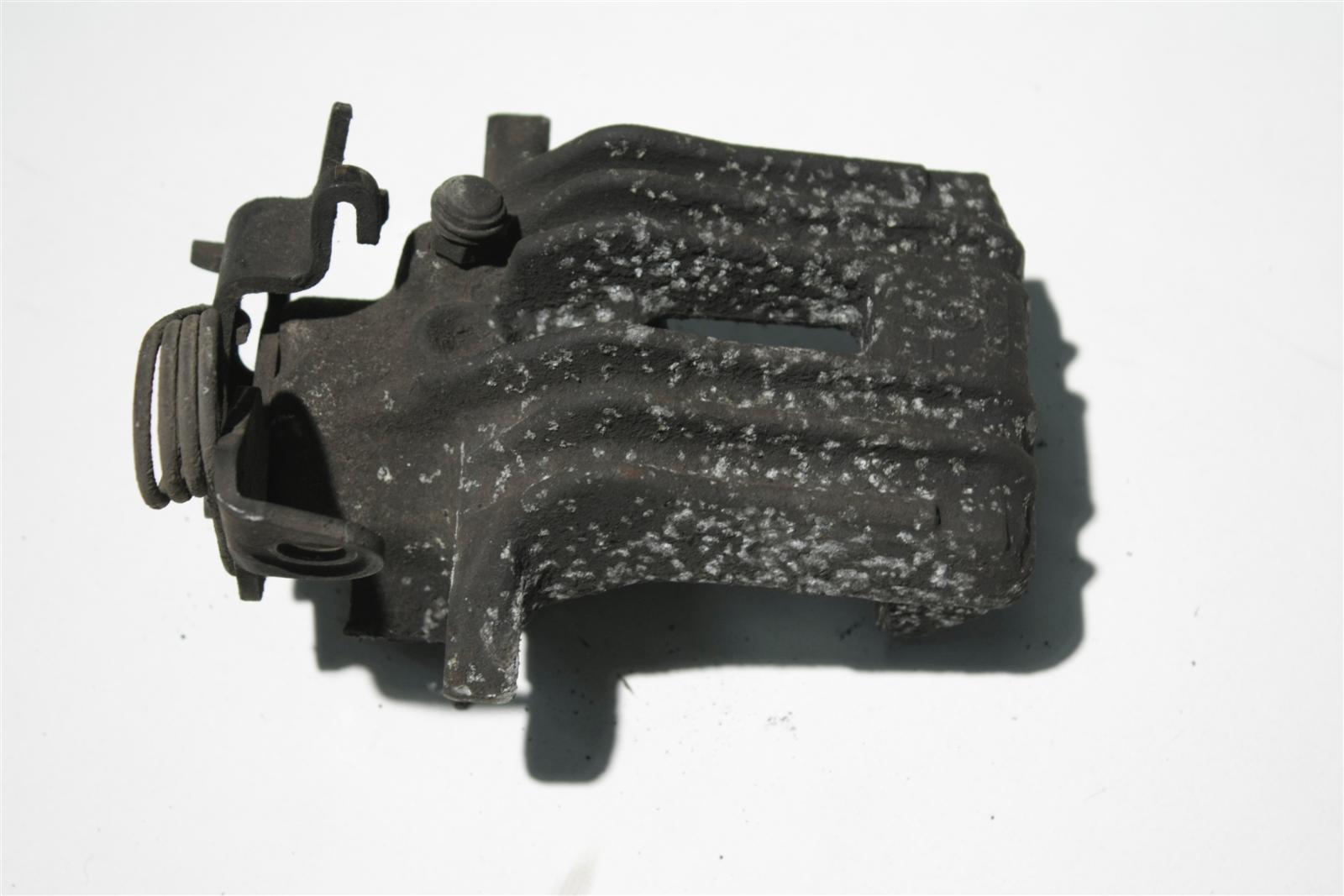 Audi/VW A6 4B/Passat Quattro Bremssattel Hinten Rechts 8E0615424A 