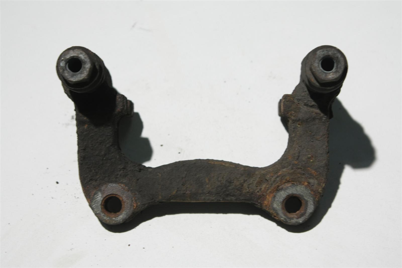 Audi/VW A4 B5/A6 4B/Passat Sattelhalter Hinten 8E0615425 