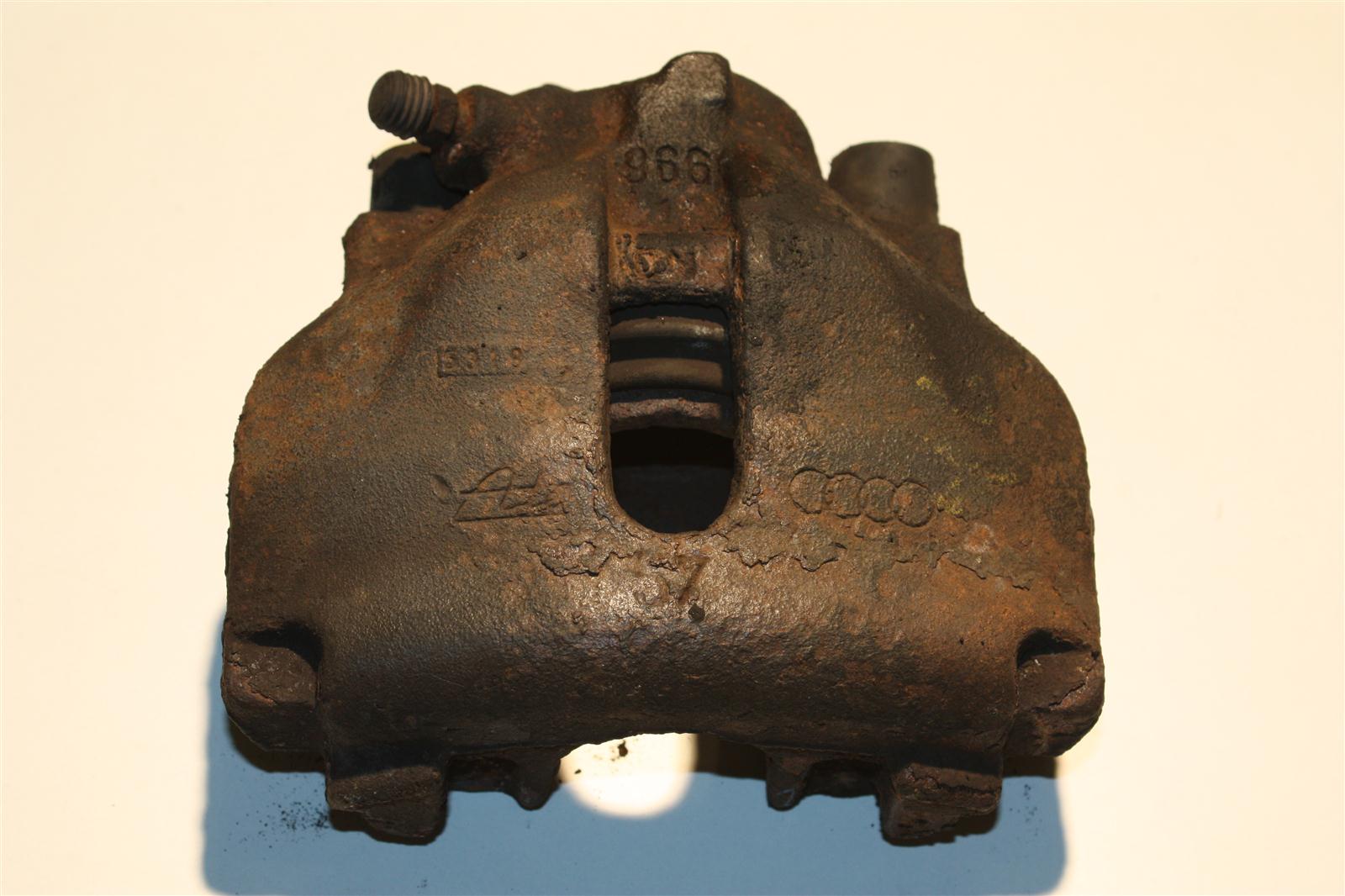 Audi A4 B5 Bremssattel ATE 57 Vorne Links 8D0615123A 