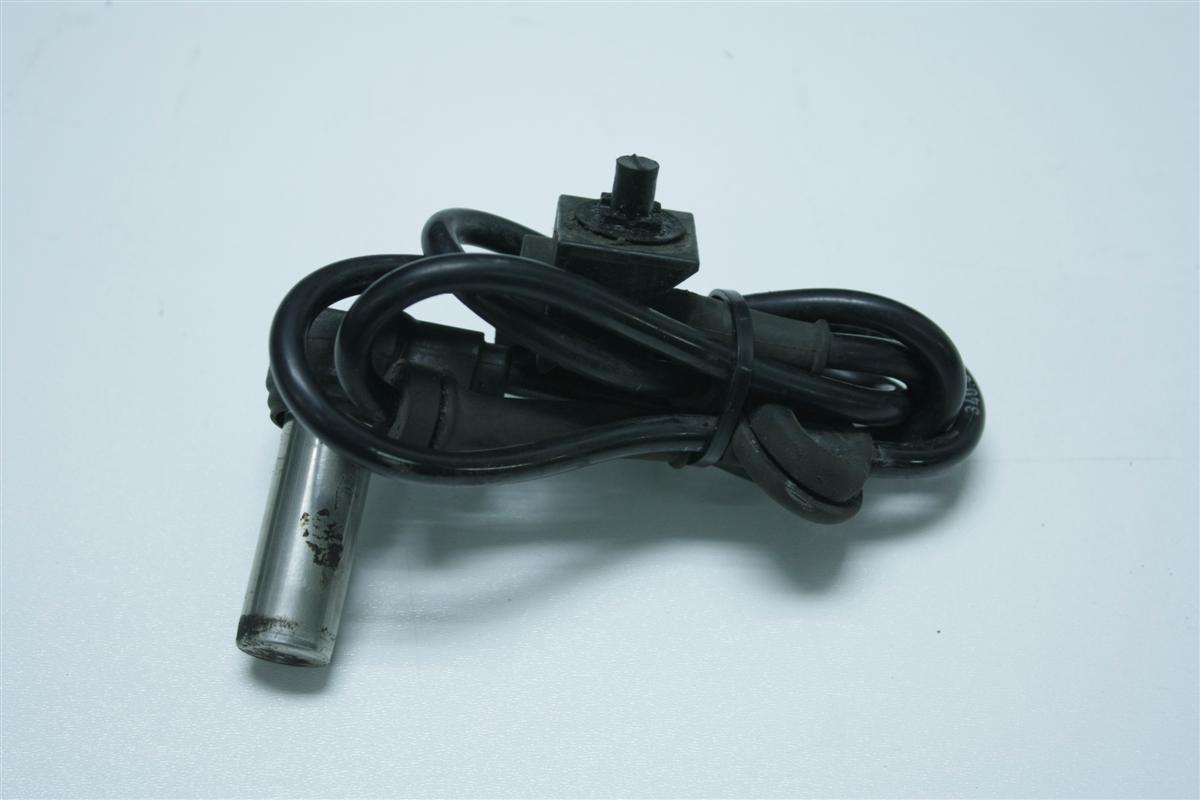 Audi A4 B5 ABS-Sensor Hinten 8D0927807C 
