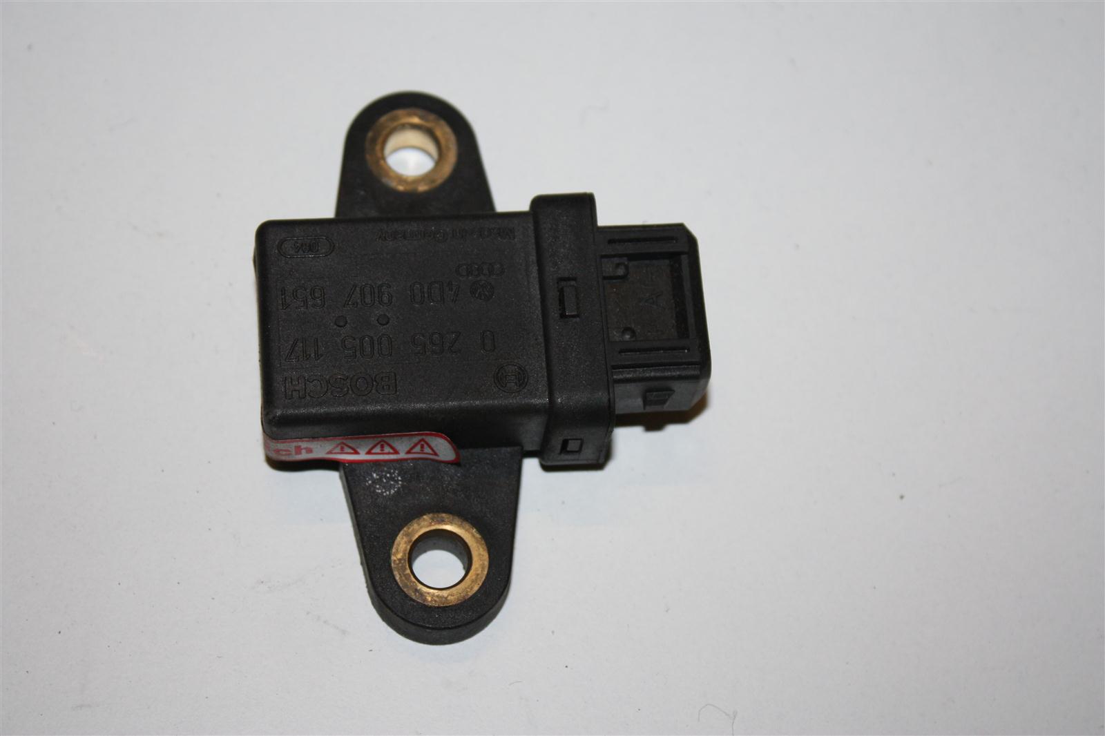 Audi A4/A6/A8 Beschleunigungssensor 4D0907651 