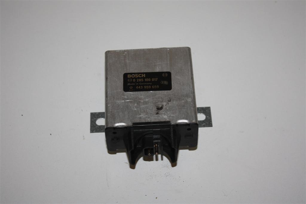 Audi 80 Typ 89/100/200 Typ 44/V8 D11 Airbag-Energiereserve 443959659 
