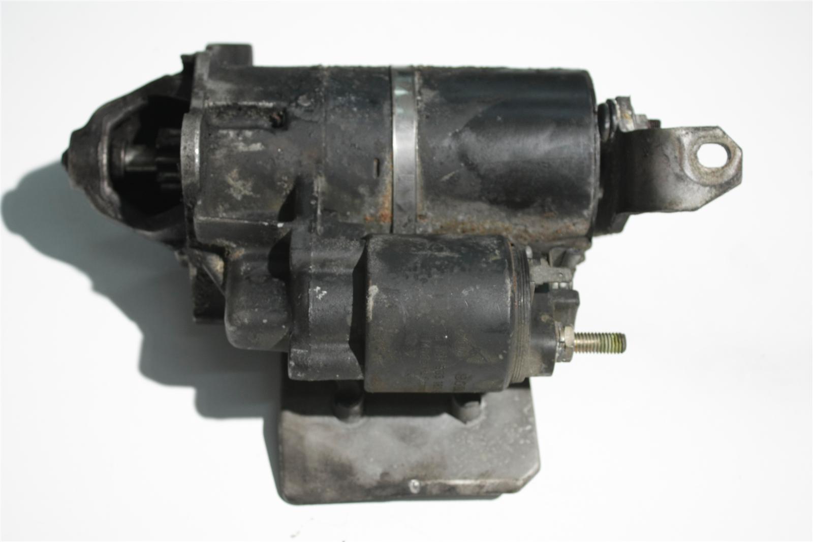 Audi/VW 80 B4/100/A6 C4/A4 B5/A6 4B/Passat Anlasser 4 Zylinder 058911023A 