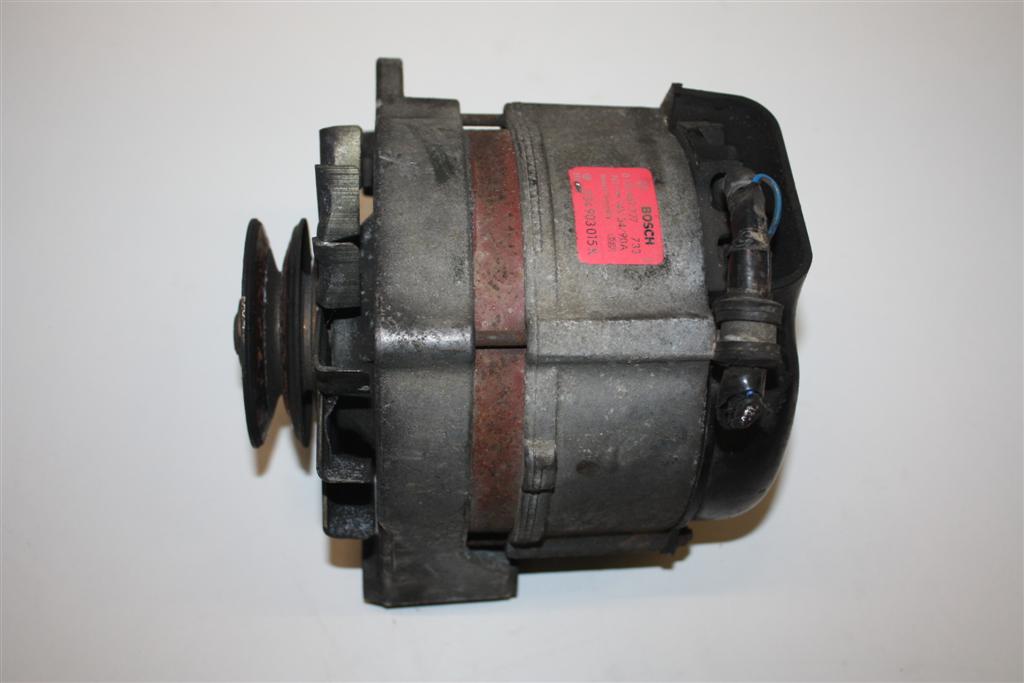 Audi 100/200 Typ 44 2.2/2.3l 5 Zylinder Lichtmaschine 90A  034903015K 