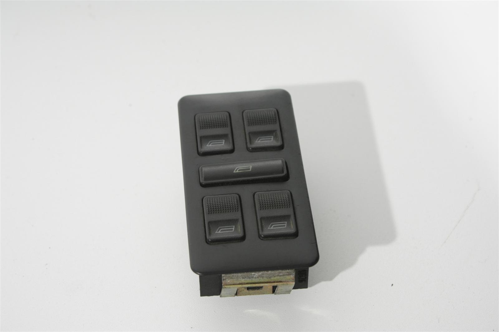 Audi 100/A6 C4 4x e-FH-Schalter + Blende 893959855 