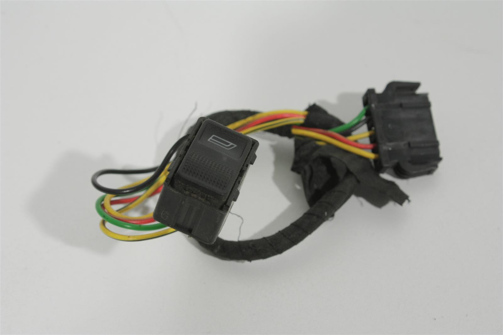 Audi 100/A6 C4 e-FH-Schalter hinten 4A0959855C 
