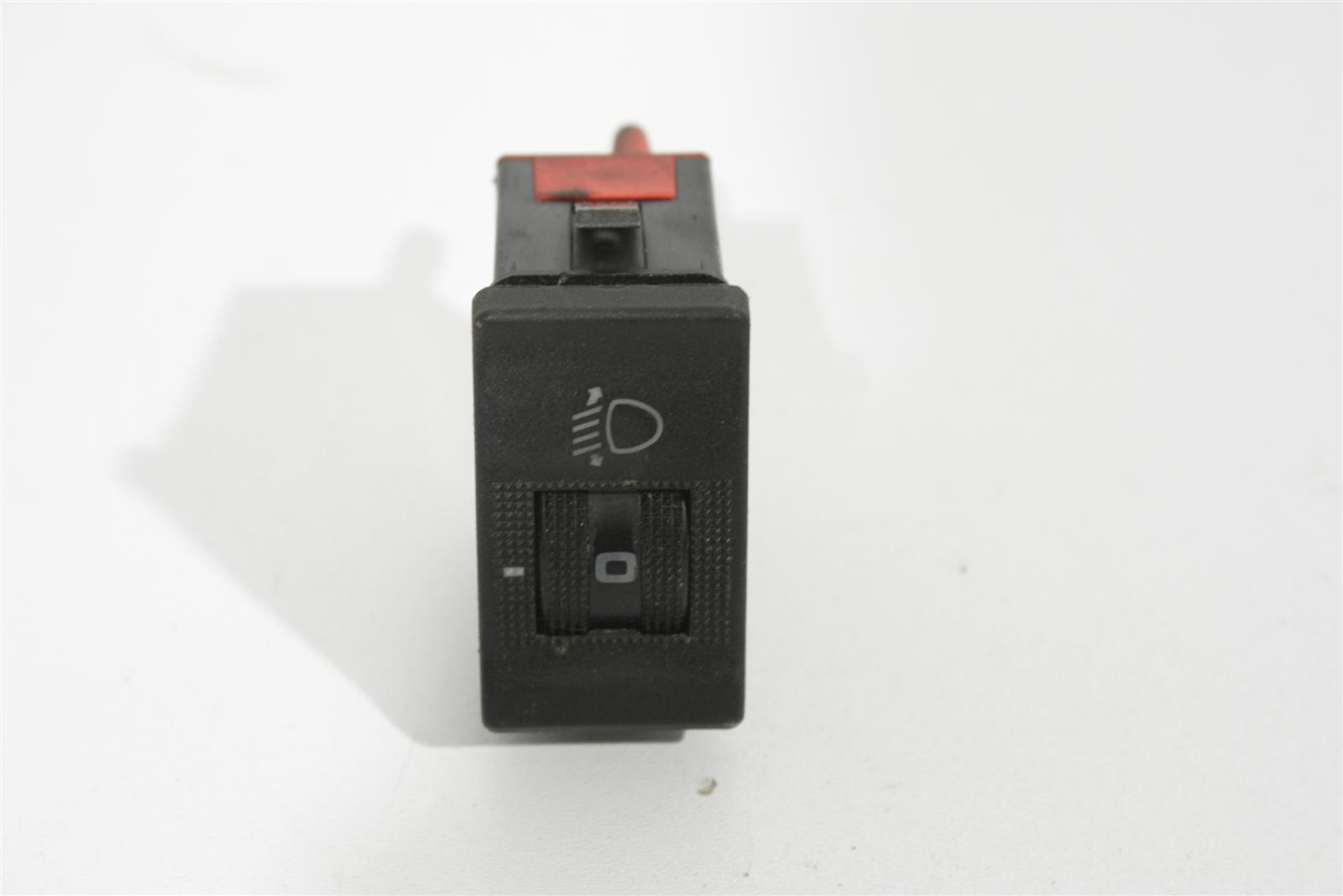Audi 200 Typ 44 Schalter Leuchtweitenregulierung 447941301A