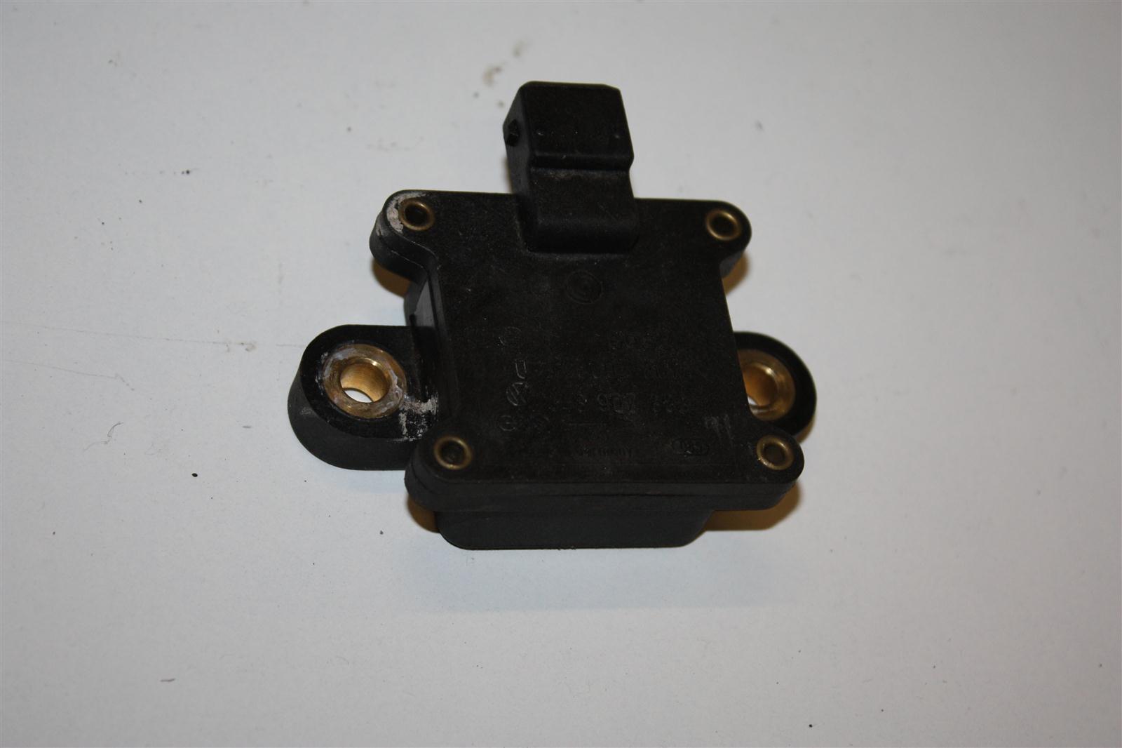 Audi 80/90/100/200/V8 Schalter Längsbeschleunigung Quattro 443907388 