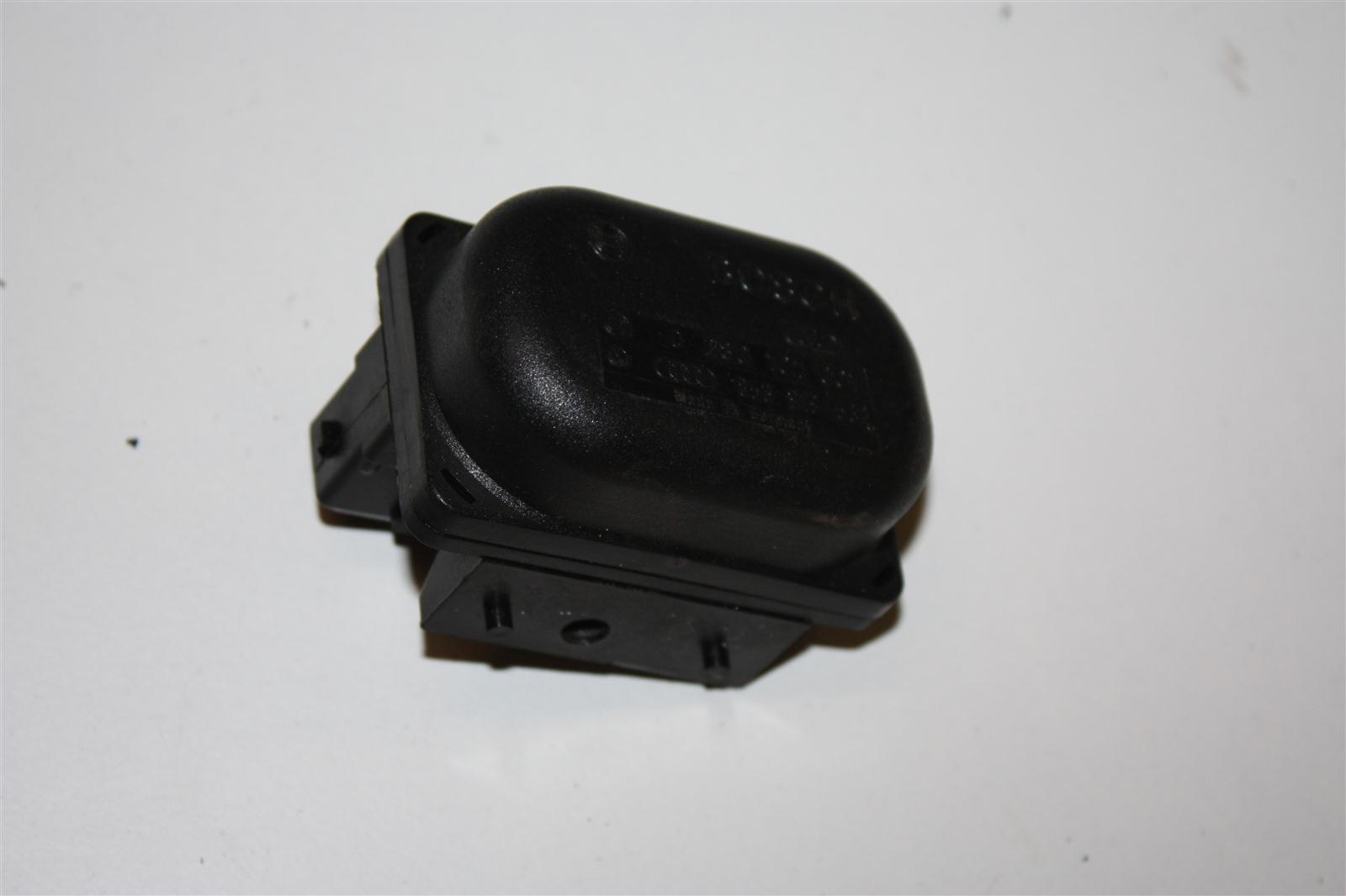 Audi 80/90/100/200/A3/A4/A6 Höhenkorrekturschalter 853919562 