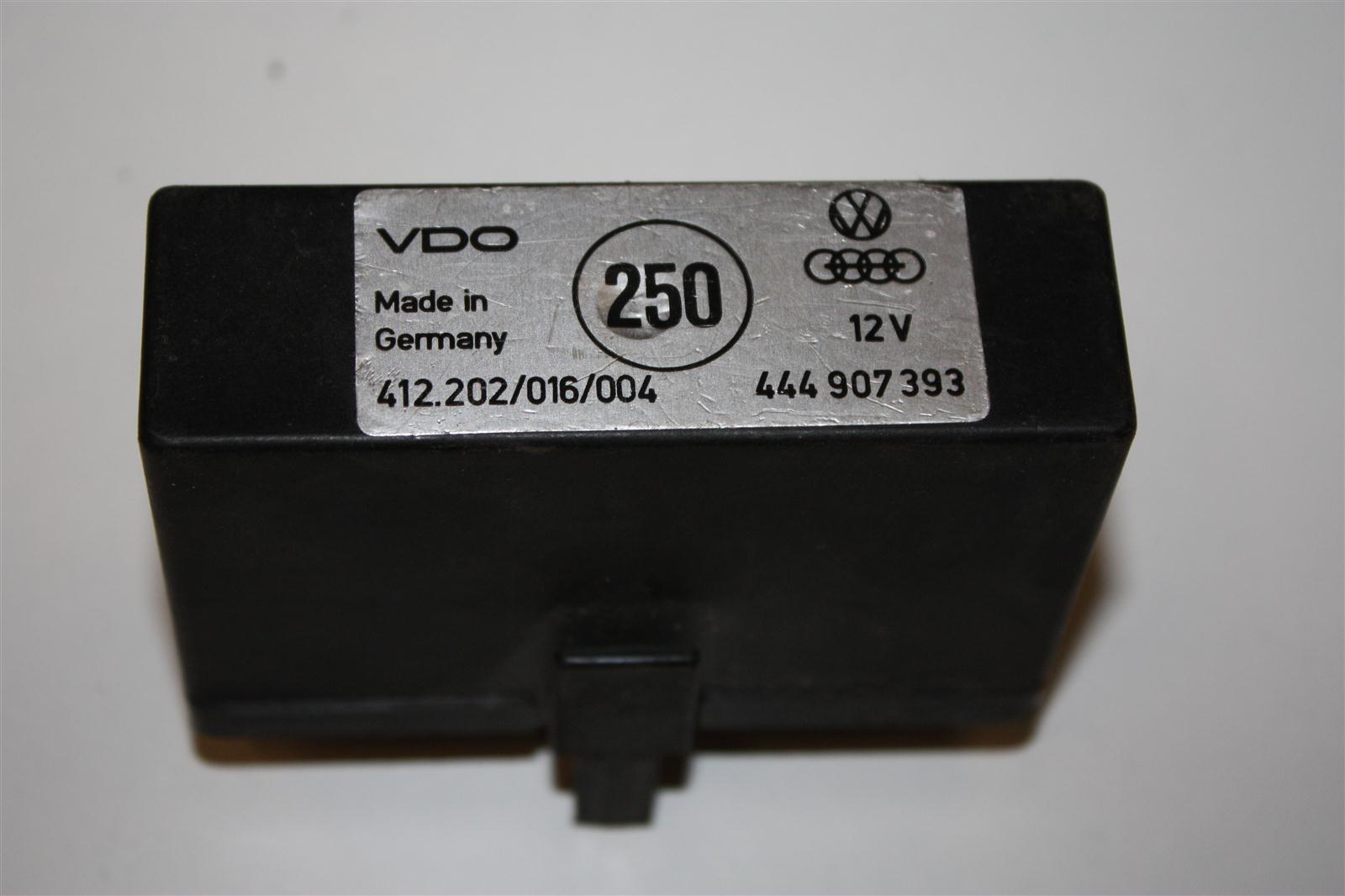 Audi/VW 100/200 Typ 44 Relais 250 Leerlaufstabilisierung 444907393 