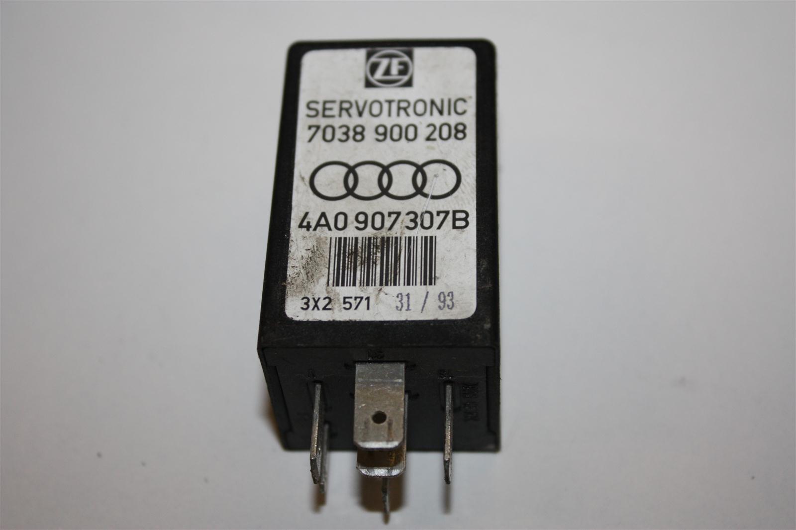 Audi/VW 100/A6 C4 Relais 362 Steuergerät Servotronic 4A0907307B 