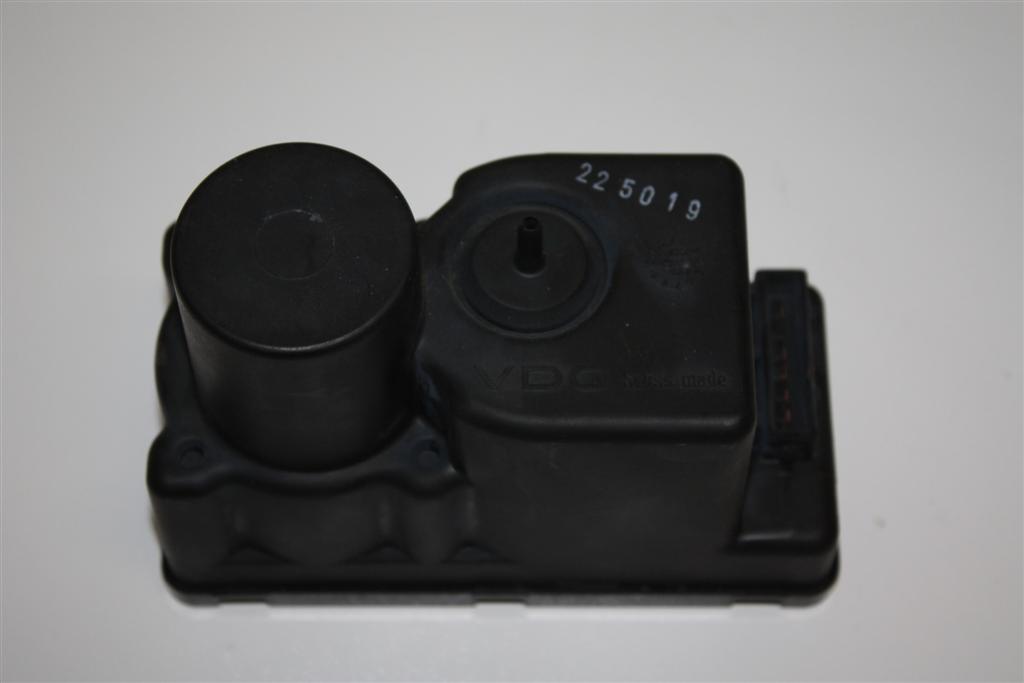 Audi 80/90 Typ 89/100/200 Typ 44/V8 Pumpe Zentralverriegelung 443862257H 