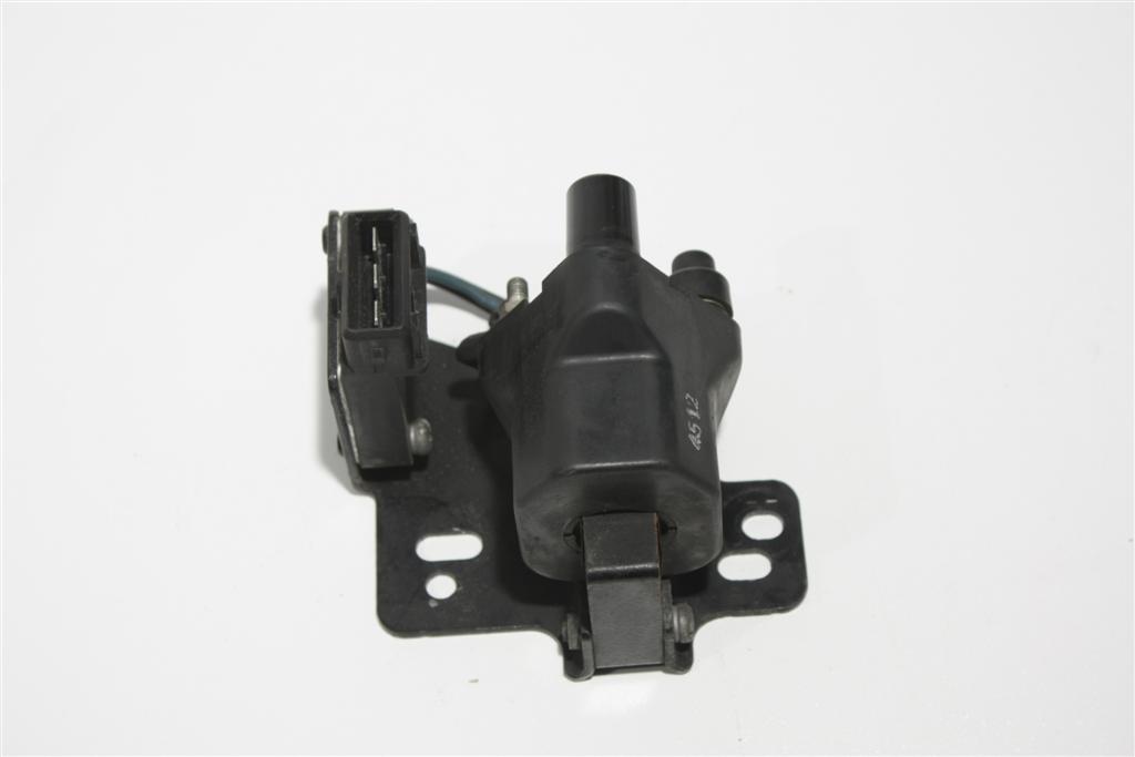 Audi 100/A6 C4/V8/Urquattro Zündspule Hitachi 4A0905105B 
