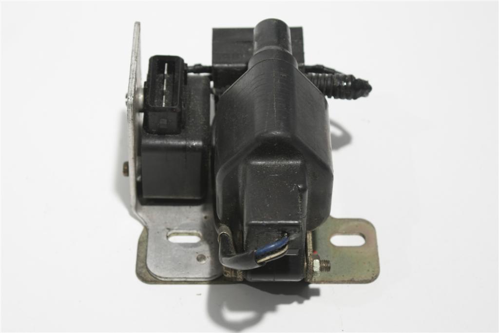 Audi 80 Typ 81/89/B4/100/200 Typ 44 Zündspule 443905105C 