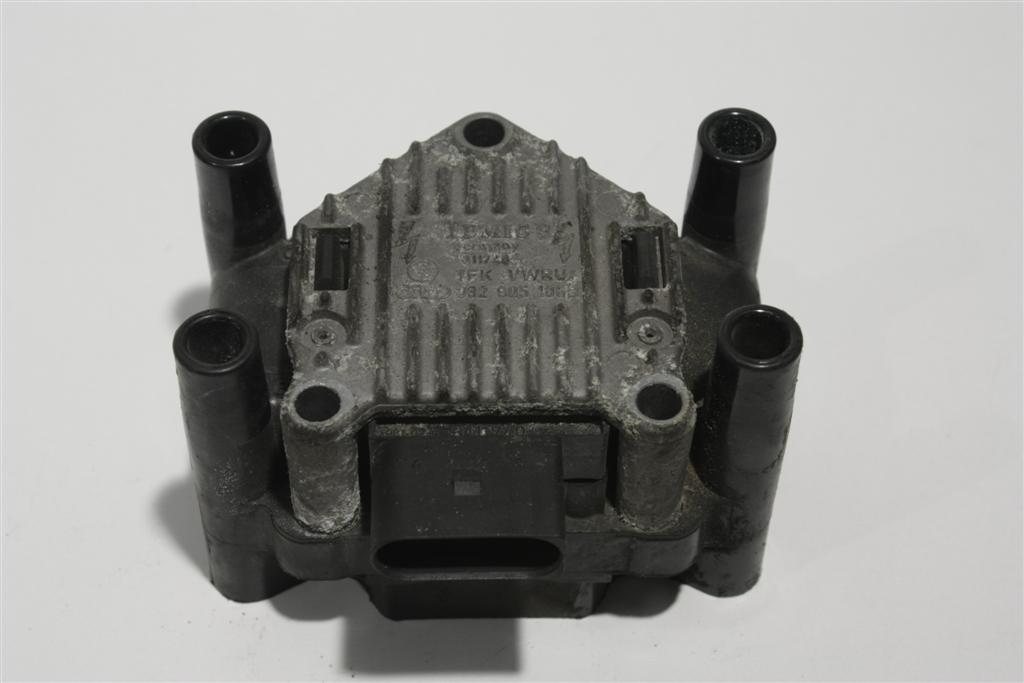 Audi/VW/SEAT/Skoda Zündspule/Zündtransformator 032905106B 
