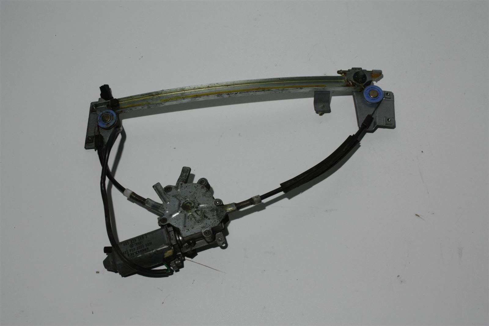 Audi 100/200 Typ 44/V8 elektr. Fensterheber Hinten Rechts 443839398D 443839398B 