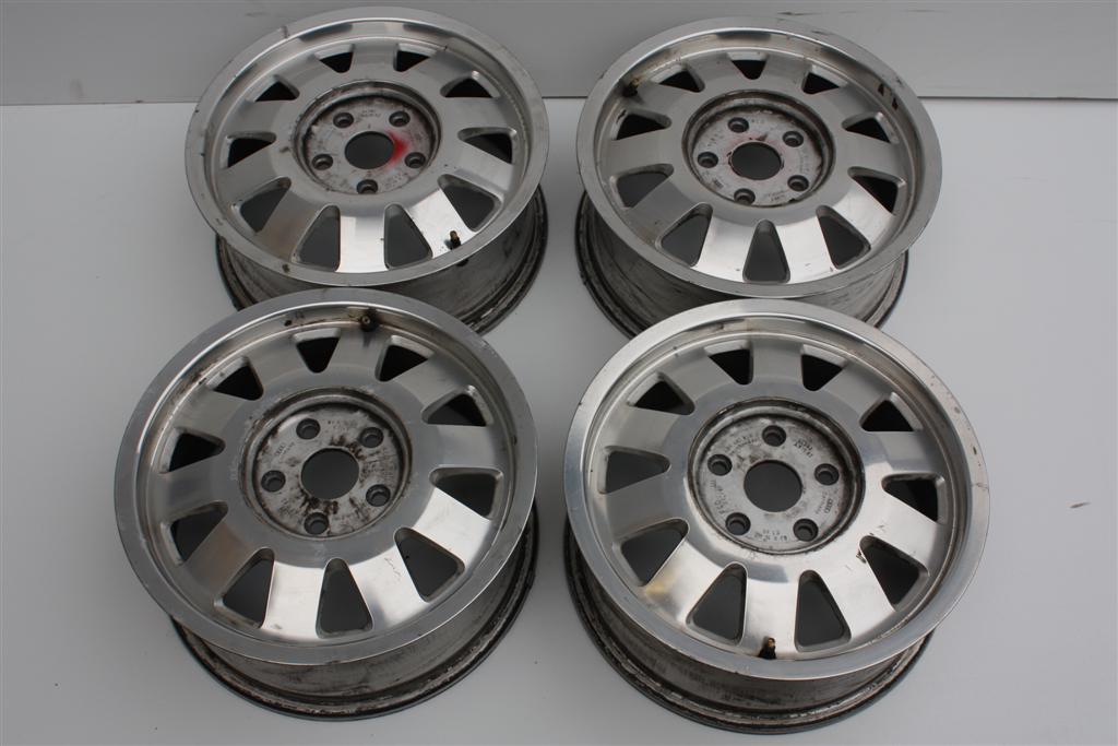 Audi A4/A6 Alufelgensatz 10-Speichen 6Jx15 ET45 Lochkreis 5x112 4B0601025J 