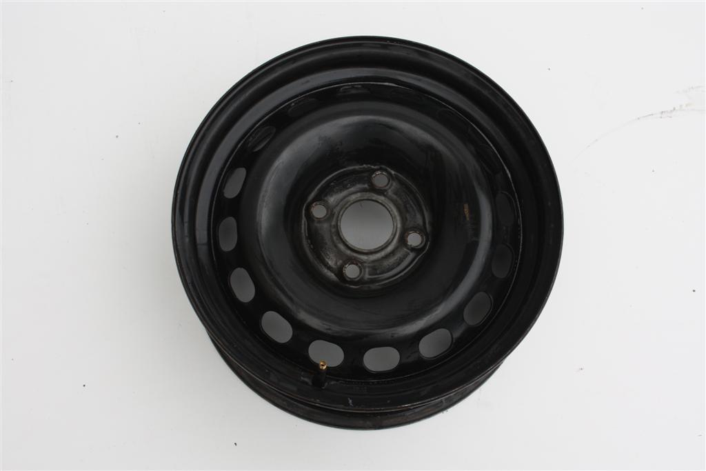 Audi Stahlfelge 6X15 ET 37 Lochkreis 4X108 8A0691025G